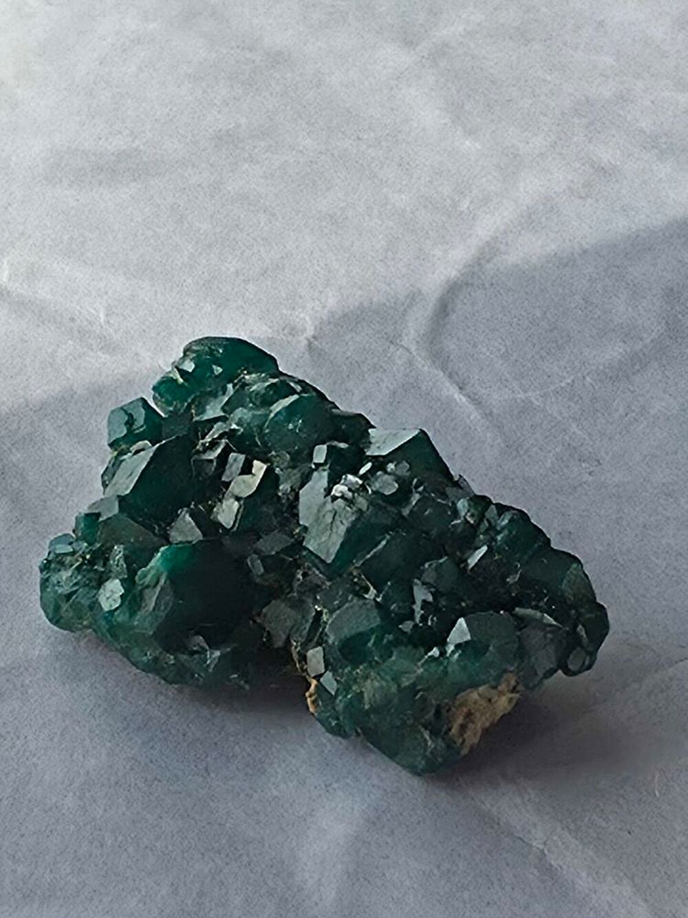 Dioptase Brut Vert Emeraude du Katanga RDC-Sp&eacute;cimen 16g 