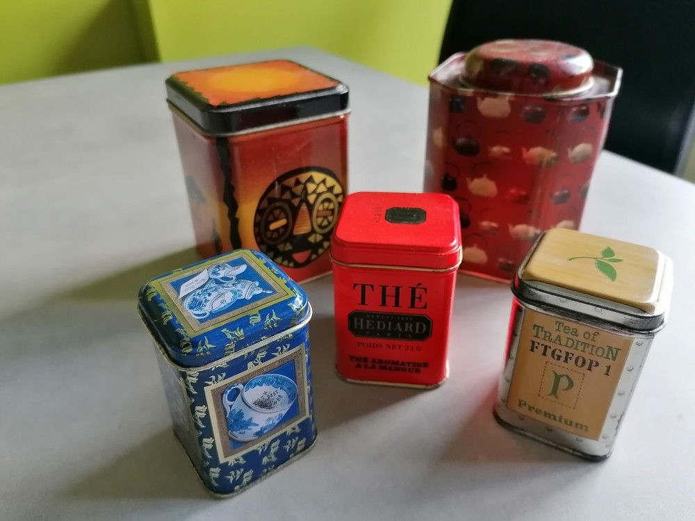 3e lot bo&icirc;tes publicitaires 