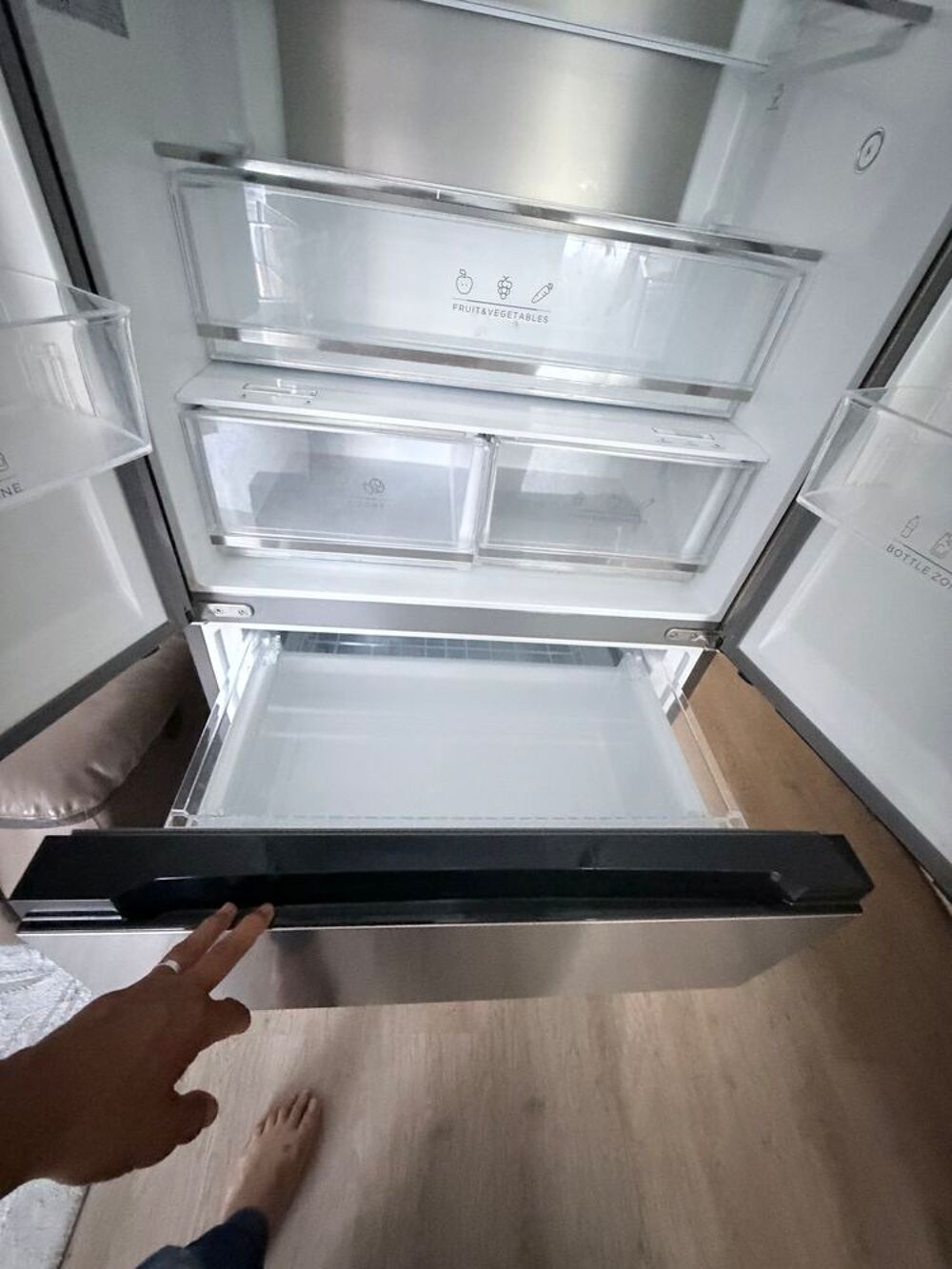 Vendre frigo cong&eacute;lateur VALBERG frigo 2 port et 2 tiroir Electroménager