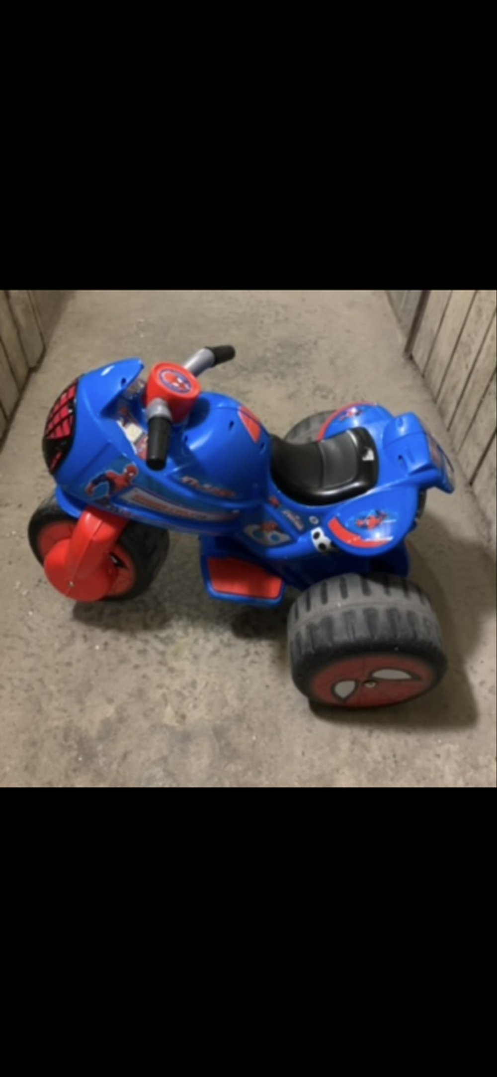 Chaussures timberland et puma et velo et quad baby foot Jeux / jouets