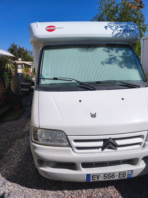 B&Uuml;RSTNER Camping car 2005 occasion Le Givre 85540
