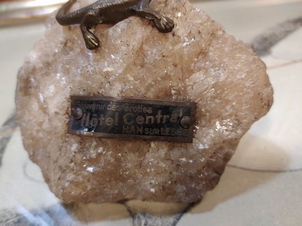 L&eacute;zard Souvenir des Grottes H&ocirc;tel Central Han sur Lesse XXe 