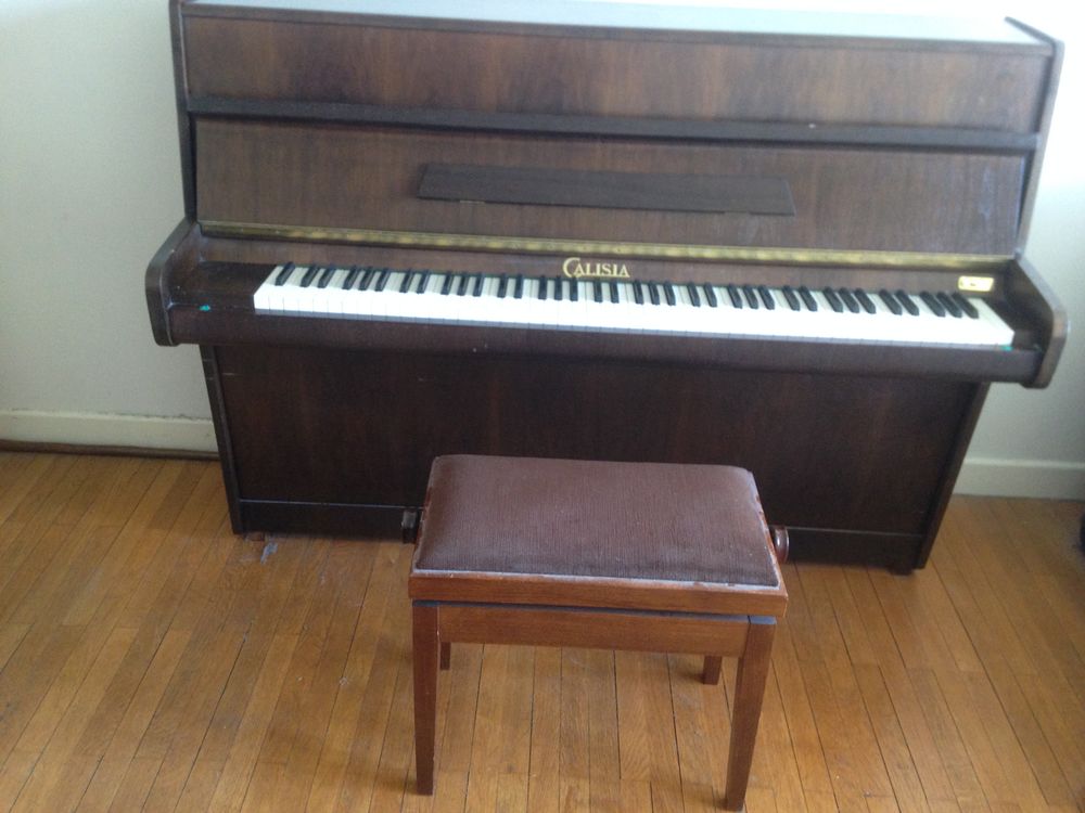 Piano droit Instruments de musique