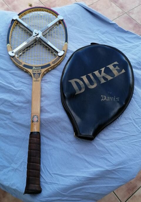 Raquette tennis DAVIS. 55 Escalans (40)
