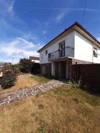 Maison 5 pièces 142 m² · à Courville-sur-Eure · 142 m² · 193 000 €