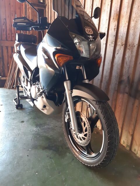 Moto HONDA 2003 occasion Coudres 27220