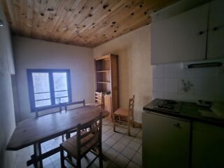 Vente Appartement APPARTEMENT T2 AU CŒUR DU CENTRE HISTORIQUE, RUE PIETONNE, DANS IMMEUBLE DE 7 LOGEMENTS, ELEVE SUR 3 NIVEAUX Castellane