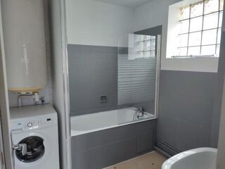  Appartement à louer 3 pièces 64 m²