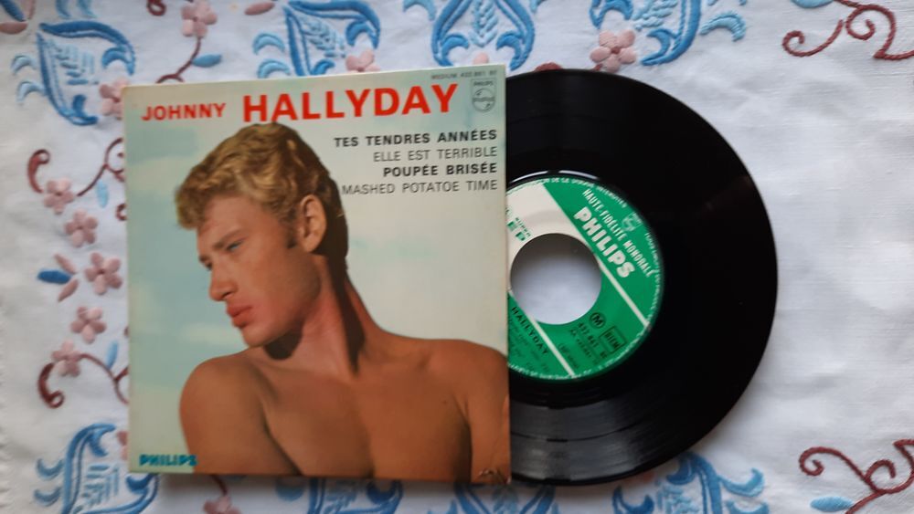 Johnny Hallyday 45 T 1963 CD et vinyles
