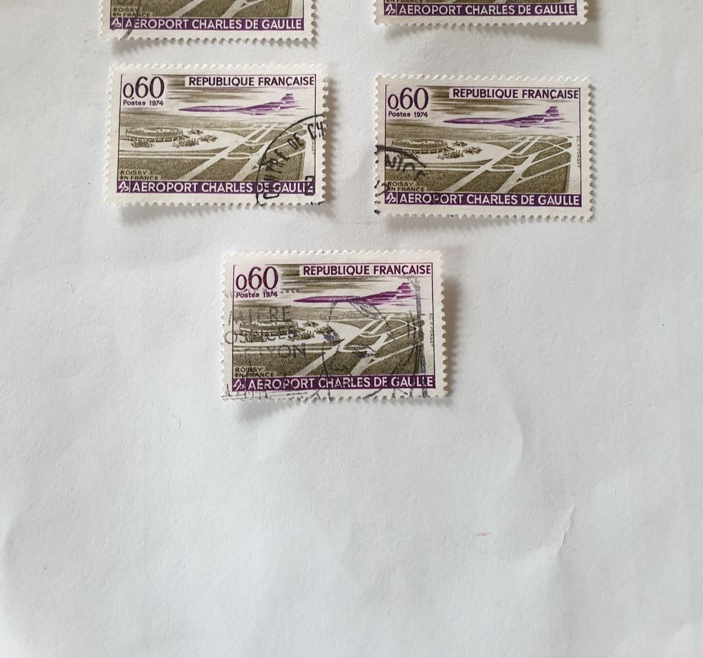 Timbre france A&eacute;roport Charles de Gaulle 1974 lot 0.27 euro 