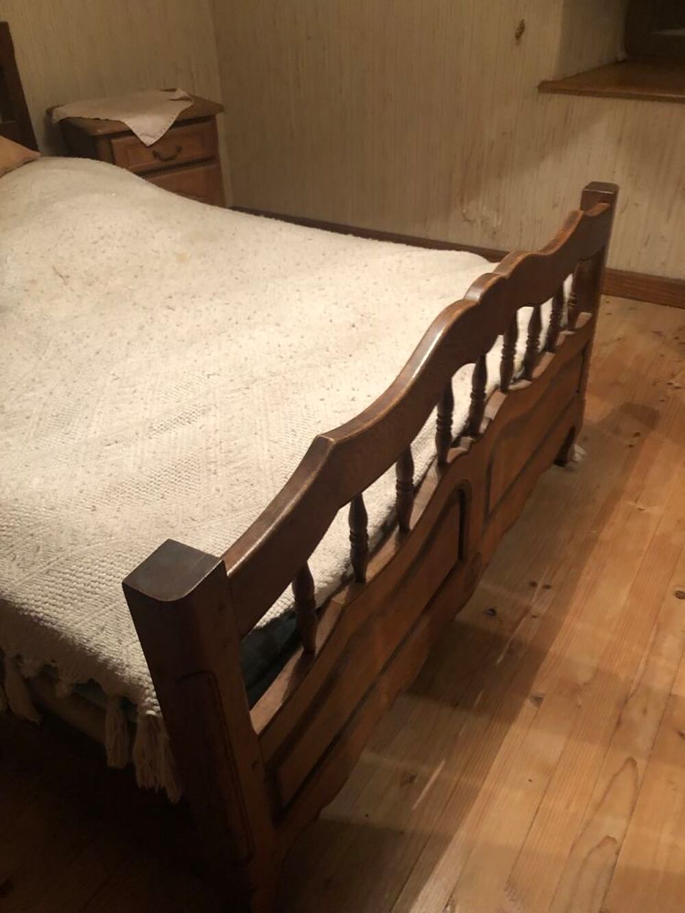 Chambre &agrave; coucher en ch&ecirc;ne massif Meubles
