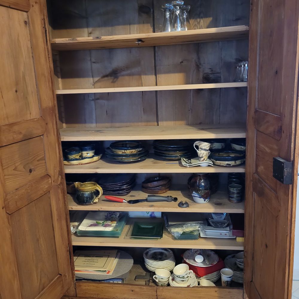 ARMOIRE ANCIENNE EN SAPIN Meubles