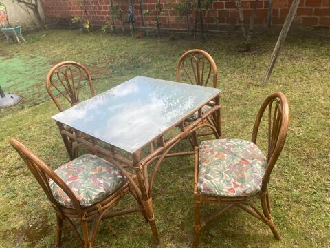 ENSEMBLE   TABLE + 4 chaises  ROTIN 150 Le Perreux-sur-Marne (94)