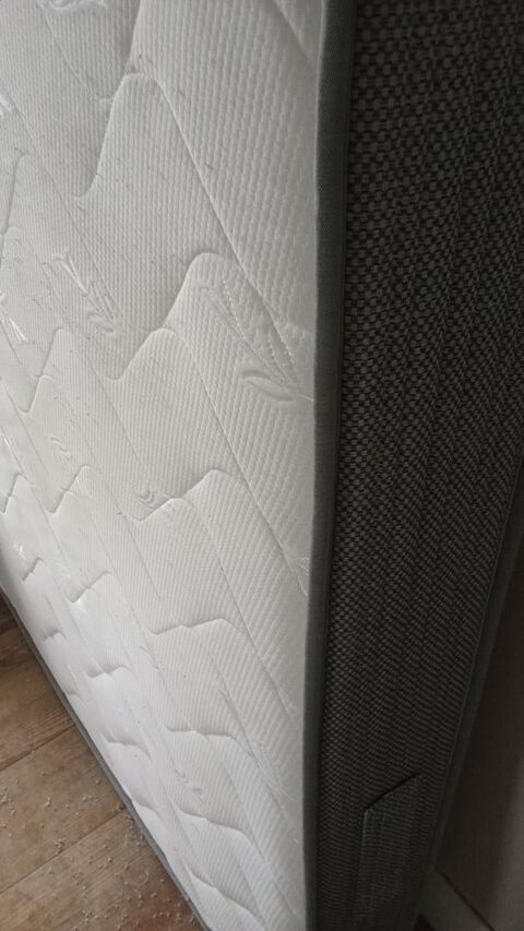 MATELAS 140/190 DE QUALIT� 50 Saint-Laurent-sur-Mer (14)
