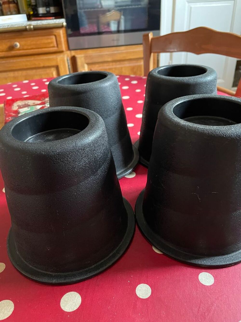 Pieds r&eacute;hausseurs Meubles