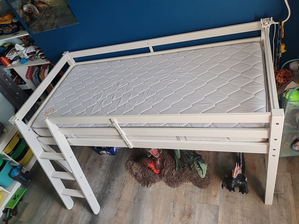 Lit enfant+sommier+matelas+couette Mobilier enfants