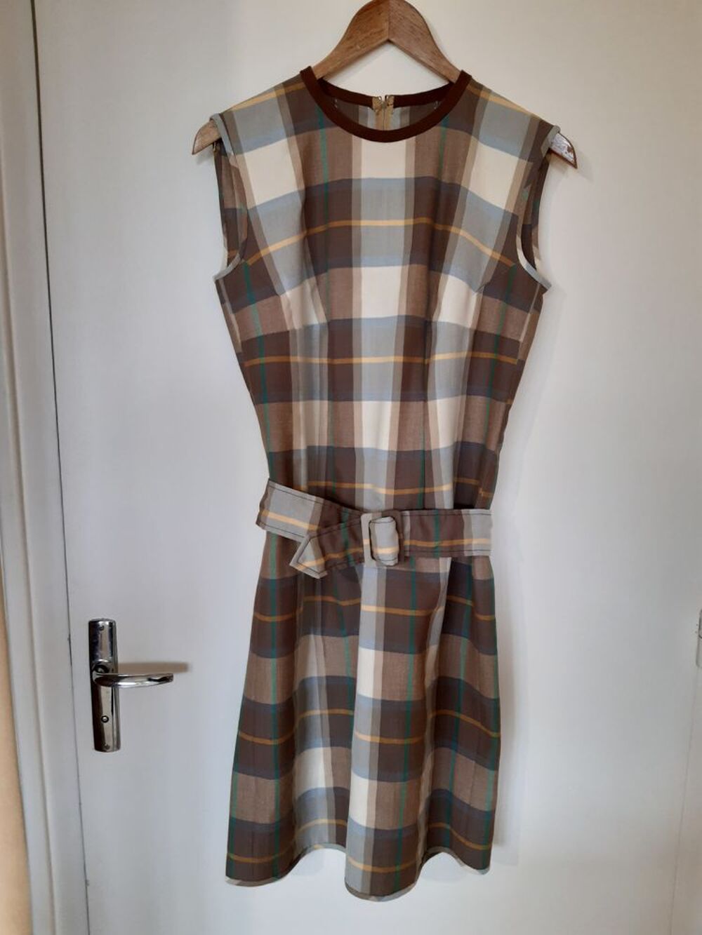 1968 Robe &amp; Manteau Ecossais Vintage. Vêtements