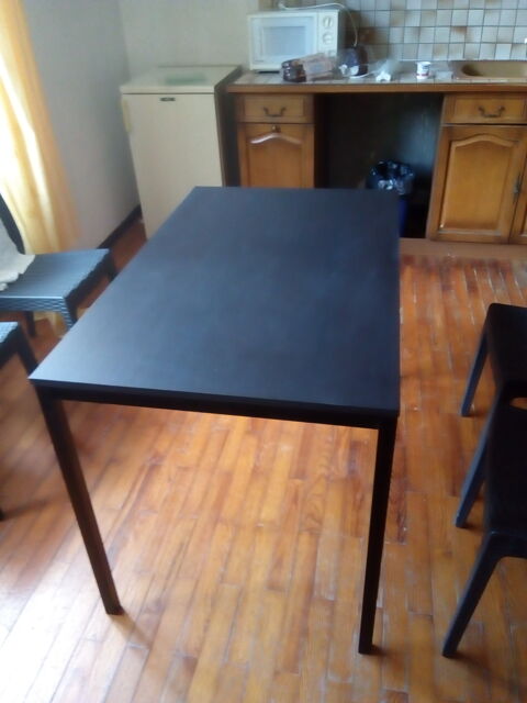 table 30 Gap (05)