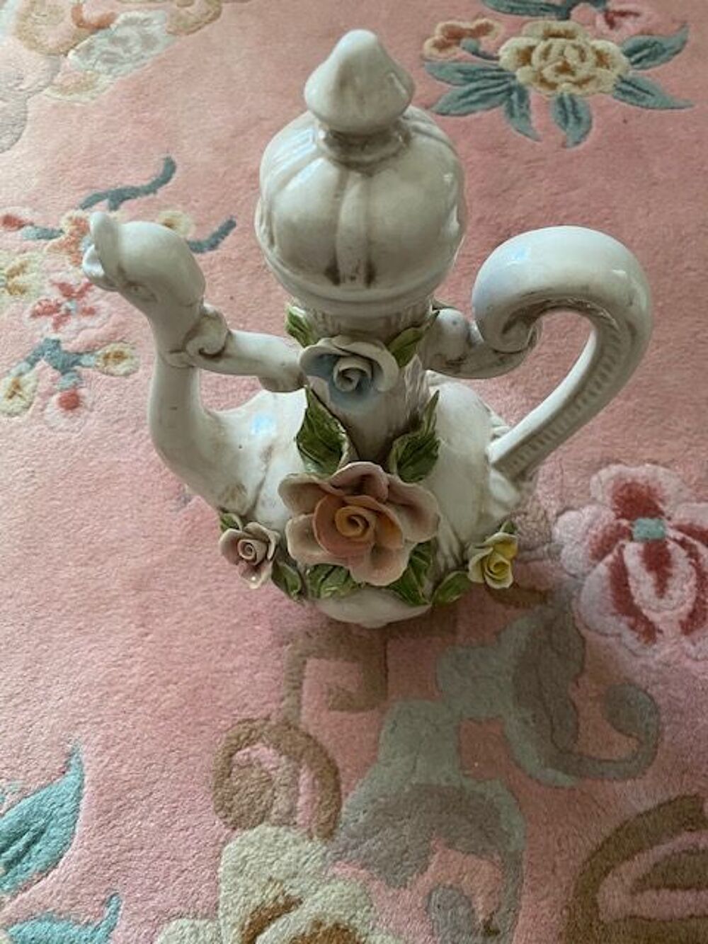 Lot 4 articles dans le go&ucirc;t Capodimonte Italie ou &agrave; l'unit&eacute; Décoration