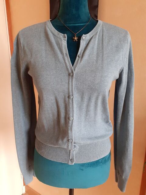 Gilet bleu clair � boutons - H et M - Taille S 3 Livry-Gargan (93)