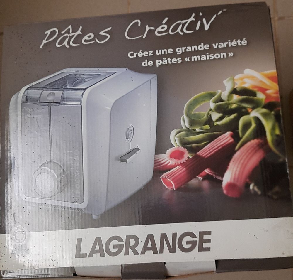 Extrudeuse &agrave; p&acirc;tes Electroménager