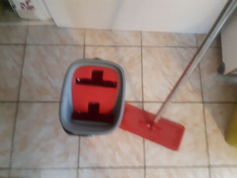 Saut et balai � recurer 5 Montb�liard (25)