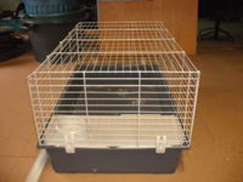   cage pour lapin et cochon dinde 