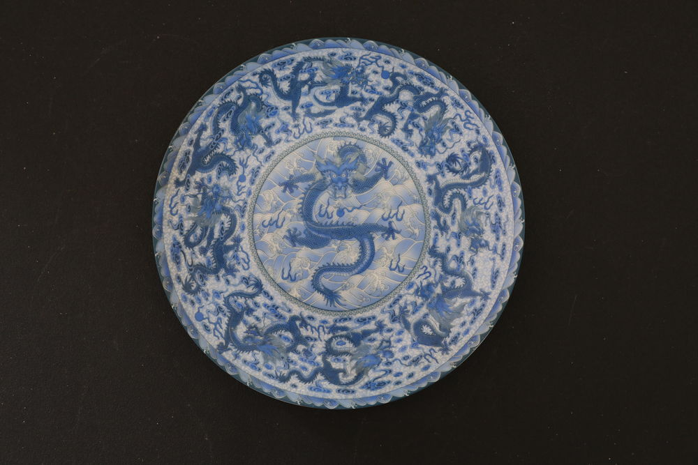 ASSIETTE CHINOIS AVEC DRAGON BLEU 