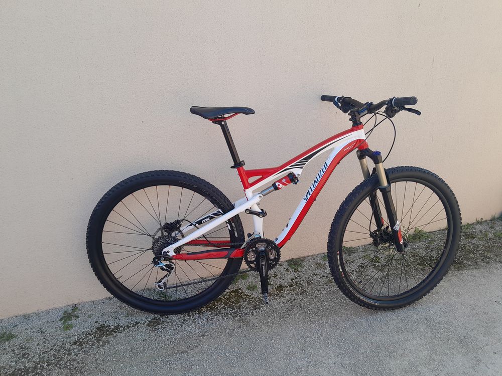VTT HOMME DE LA MARQUE SPECIALIZED CAMBER &Eacute;LITE Vlos