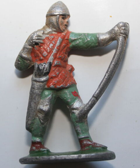 QUIRALU Chevalier Moyen Age archer anglais Long Bow guerre d 20 Issy-les-Moulineaux (92)