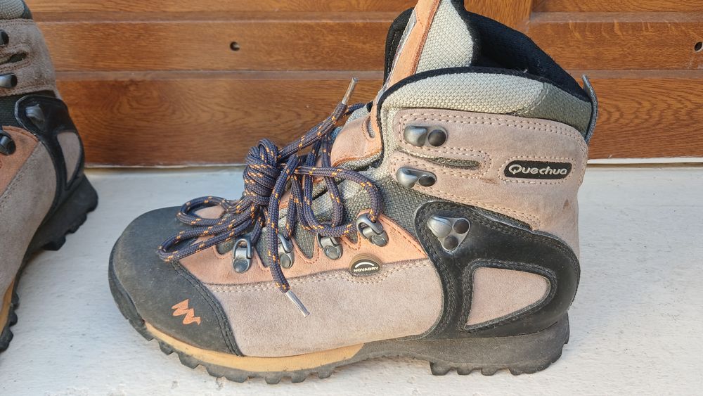Chaussures de randonn&eacute;es femme T39 Sports