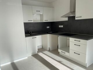  Appartement � louer 3 pi�ces 62 m� Bordeaux