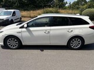 Auris Touring Sports Hybride 136h Executive 2017 occasion 95610 &Eacute;ragny