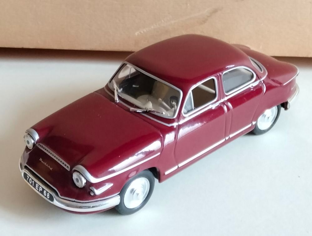 Panhard RL 17. 1/43e. 
