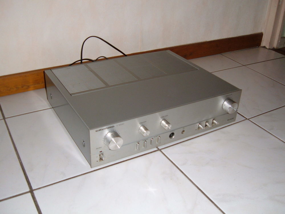 AMPLIS vintage ,JVC , Grundig enceintes HITACHI (1970) Audio et hifi