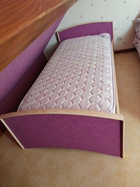 Lit avec sommier lattes et matelas 0 Douvres-la-Dlivrande (14)