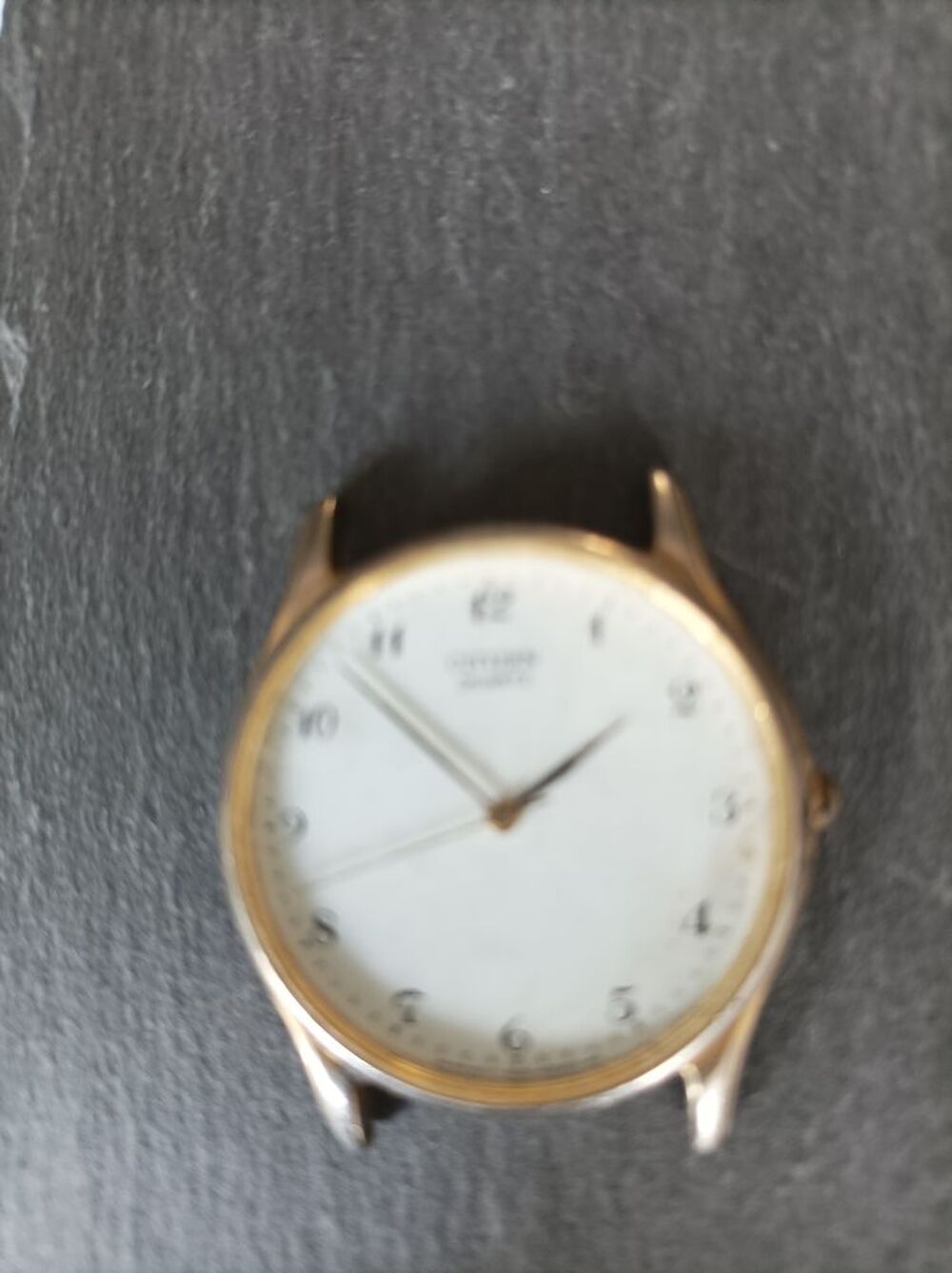 Lot de 4 montres collectionneur ou autre Bijoux et montres