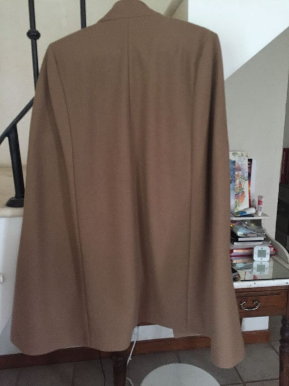 Cape Ba&amp;Sh couleur camel Vêtements