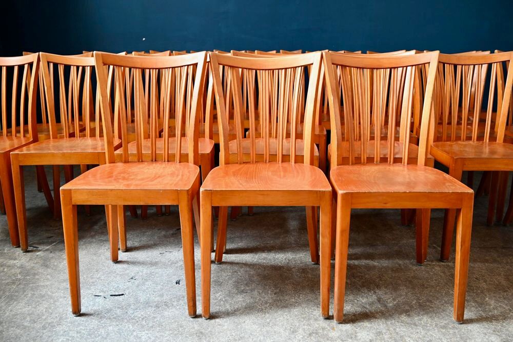 Grand lot de 22 chaises bistrot en bois anciennes vintage Meubles