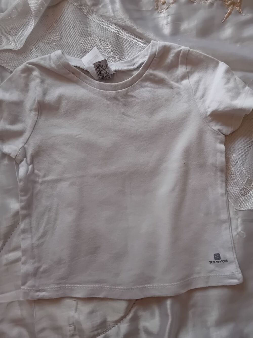 2 TTE SHIRT GARCON TAILLE 2/3 ANS Puériculture