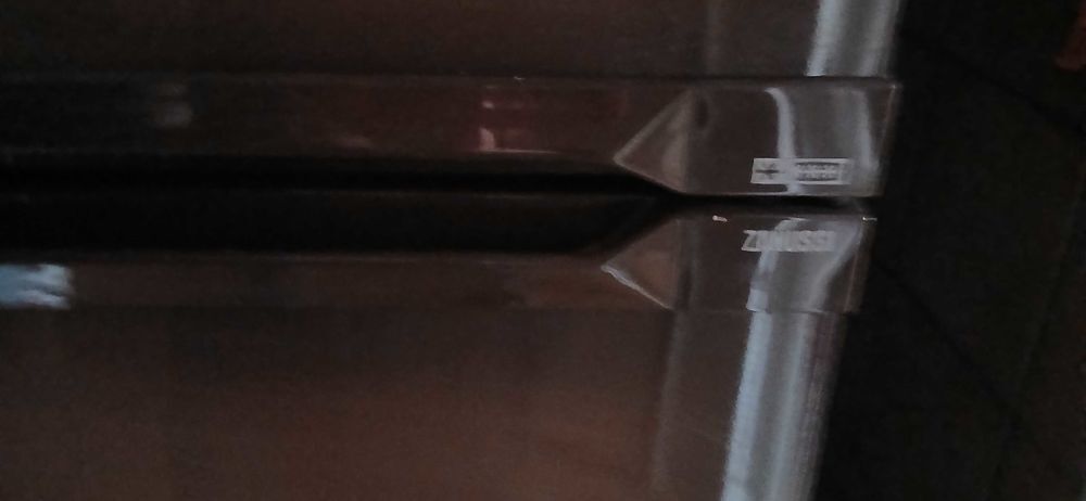 r&eacute;frig&eacute;rateur cong&eacute;lateur zanussi. Marron, tr&egrave;s bon &eacute;tat. Electroménager
