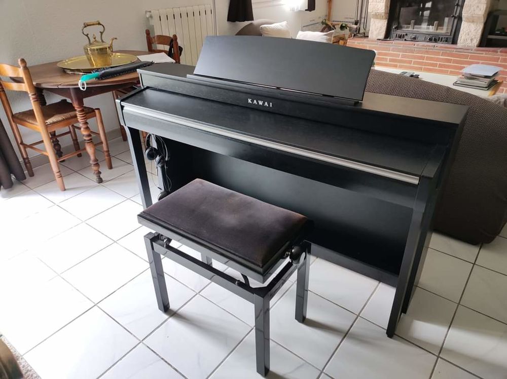 piano num&eacute;rique meuble Kawai CN37 Instruments de musique