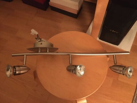 Rglette electrique Philips 3 spots orientables led 50W en a 50 Le Pecq (78)