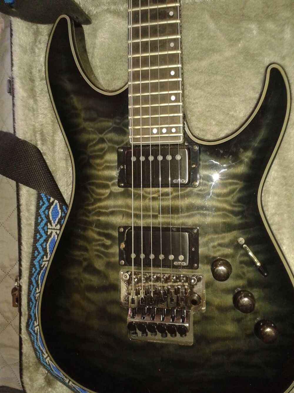 GUITARE SCHECTER Instruments de musique