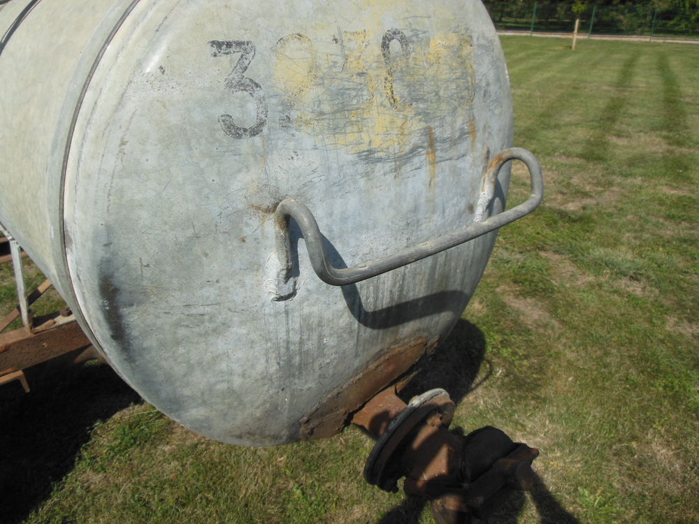 Cuve citerne tonne &agrave; eau sur remorque Bricolage