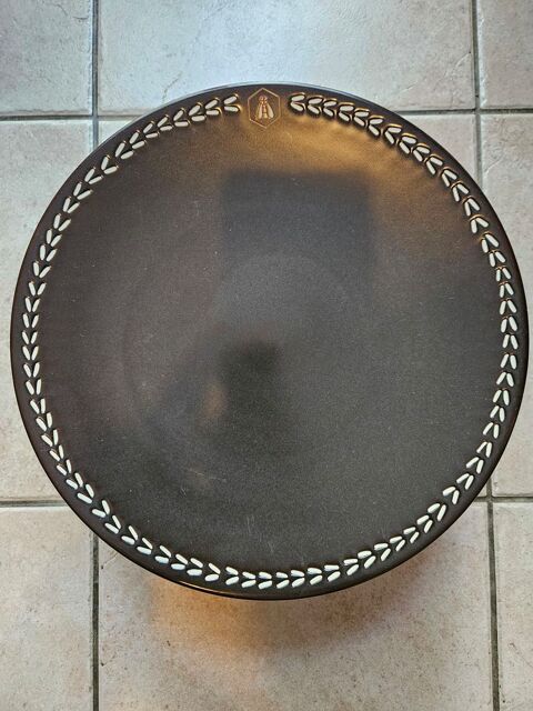 Lot 8 assiettes LAGUIOLE
Coubert (77)