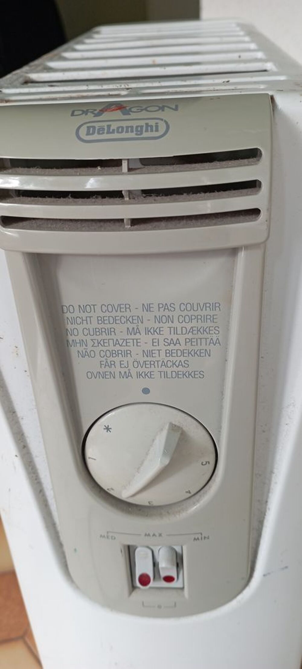 Radiateur &agrave; bain d'huile Delonghi Electroménager