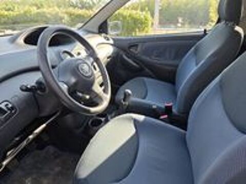 Yaris 85 VVT-i Lin&eacute;a Luna 2004 occasion 69320 Feyzin