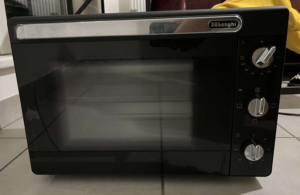 Mini four Delonghi Electroménager