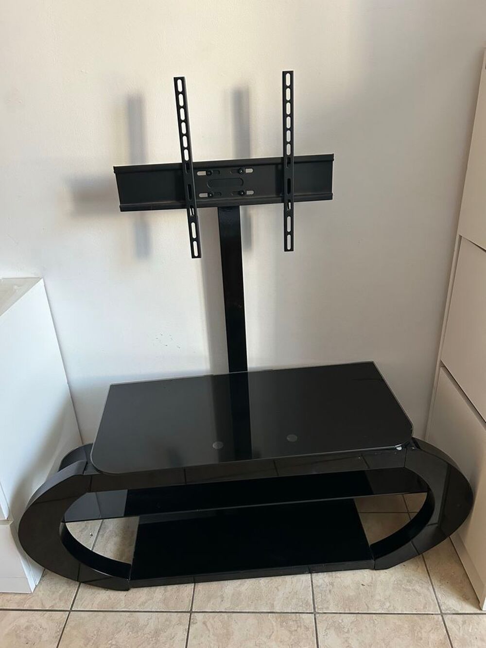 meuble t&eacute;l&eacute; Meubles